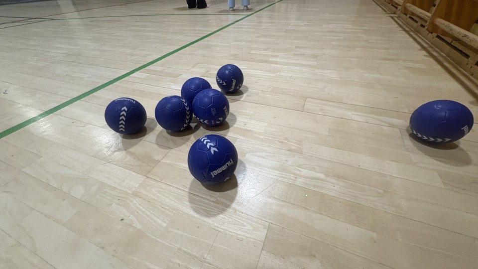 Lenke til artikkel: Fargerik Håndball er i gang på Stinta SFO